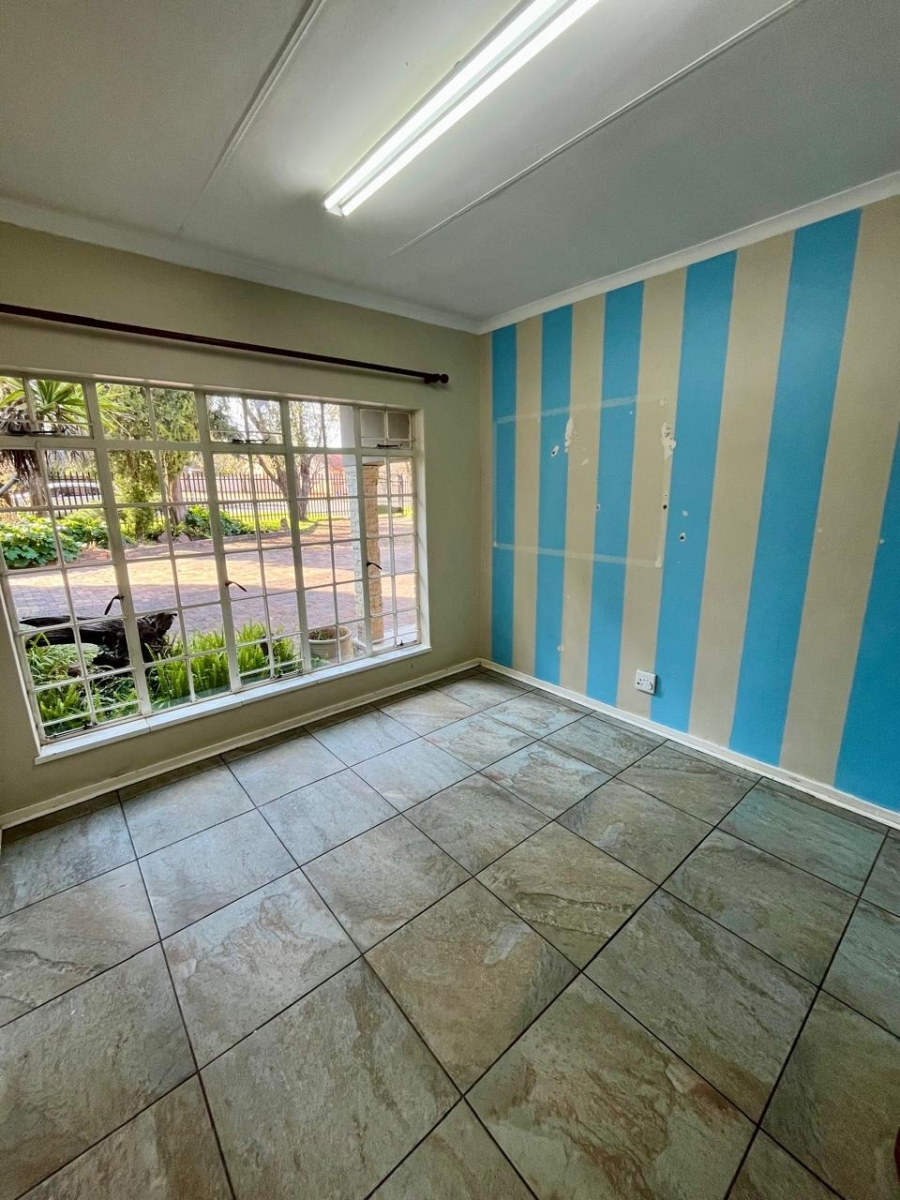 4 Bedroom Property for Sale in Flamwood North West